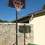 Lada * Orebić